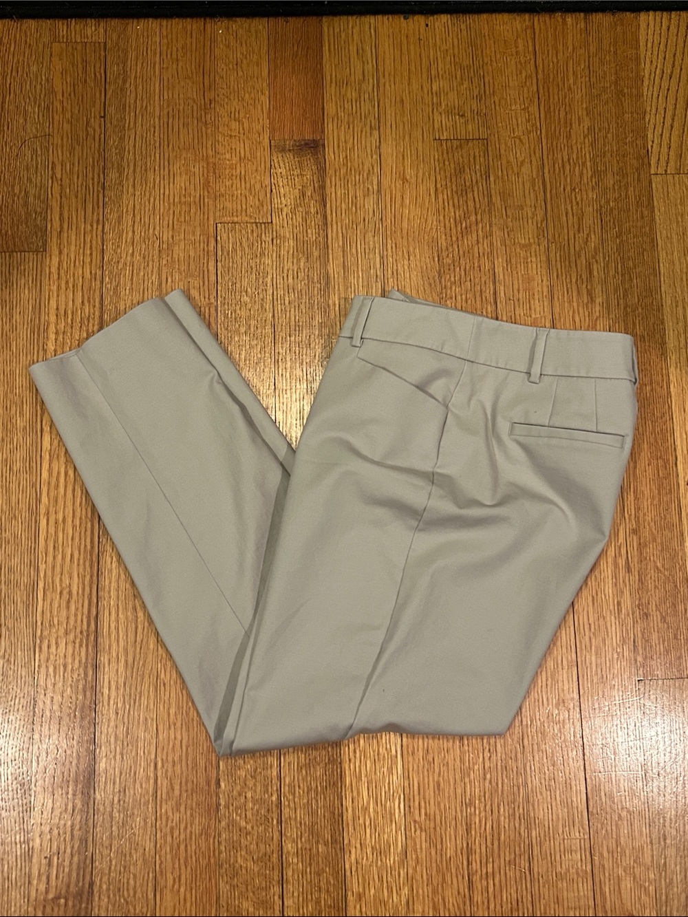 212 Collection Straight Leg Pants in Light Tan-Natural Fit Size 8
